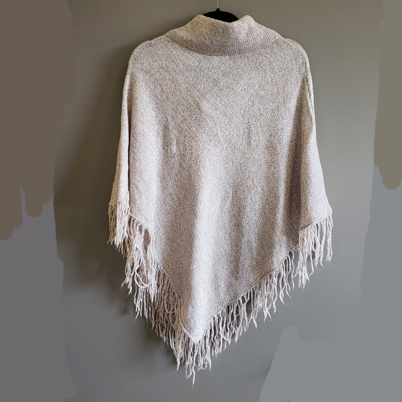 Karen Scott Sweater Poncho Cable Knit Sweater Fringe LG XL - Picture 2 of 14